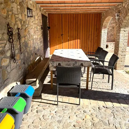 Cal Uverni Siurana (Alt Emporda)